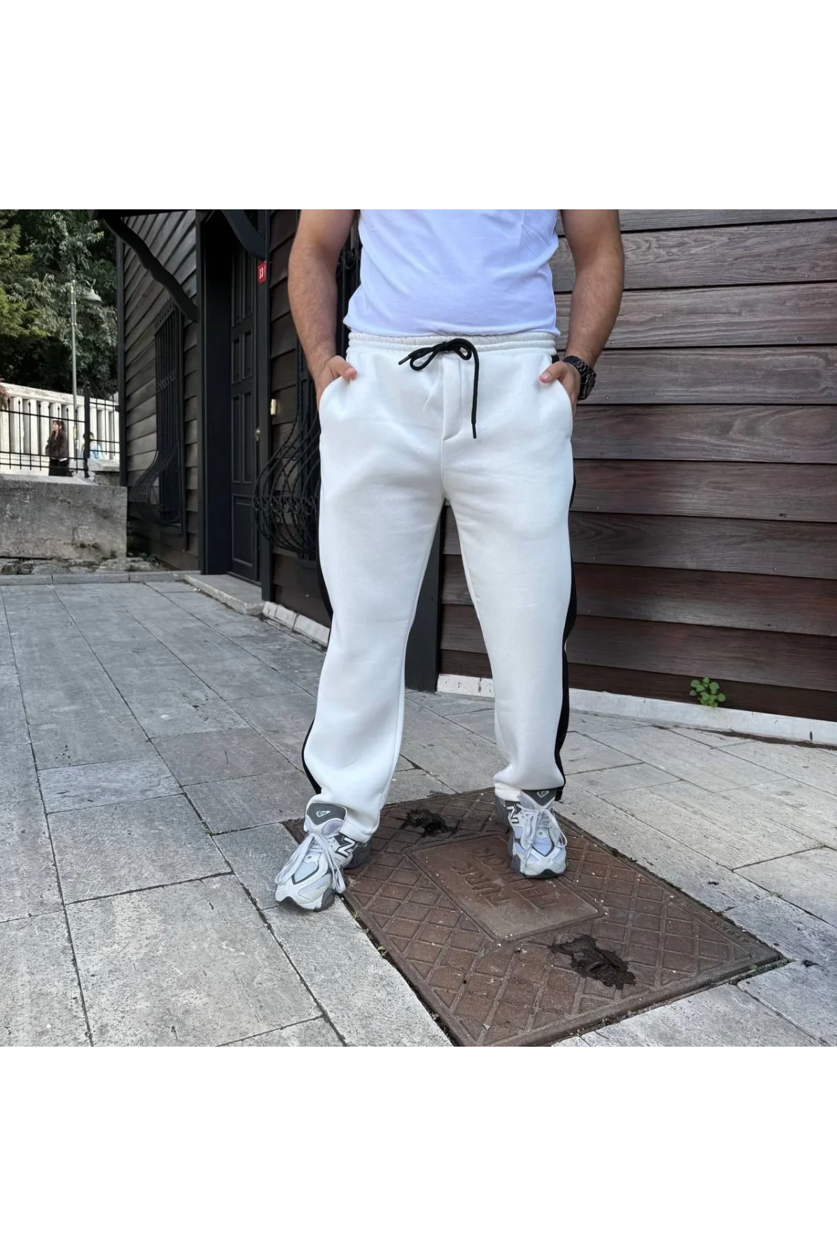Erkek Slim Fit Yan Şerit Detaylı Eşofman Altı
